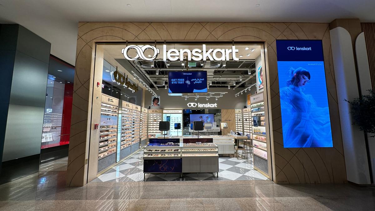 Lenskart Optician Near Me Lenskart In Dubai Mall, Dubai 49776