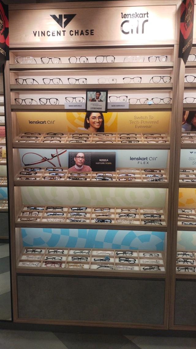 Lenskart Optician Near Me Lenskart In MG Road Kandivali West