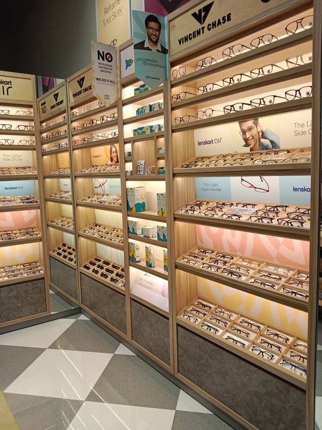 Lenskart Optician Near Me Lenskart In LuLu Mall, Uttar Pradesh 226030