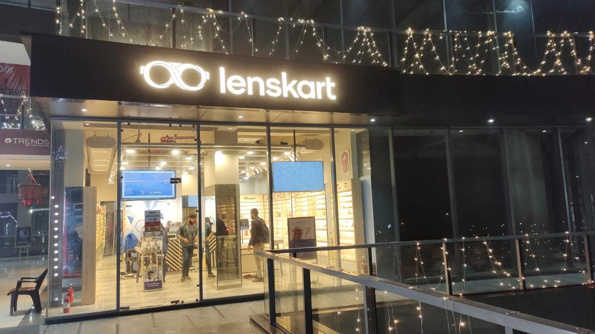 Optician Near me Lenskart in Sector 133, Uttar Pradesh 201304