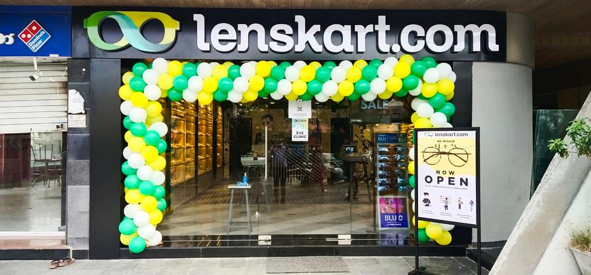 Lenskart Optician Near Me Lenskart In Vasna Road, Gujarat 390007