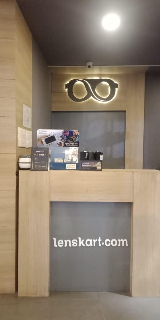 Lenskart Optician Near Me Lenskart In Flagship Store Padivattom, Kerala 682024